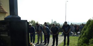 totalitarni08 201500005