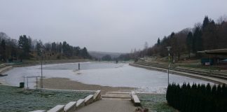 Jezero001